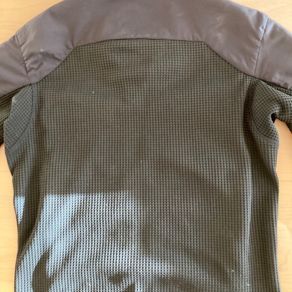 M’s Patagonia Nano-Air Hybrid Jacket - Picture 8 of 10